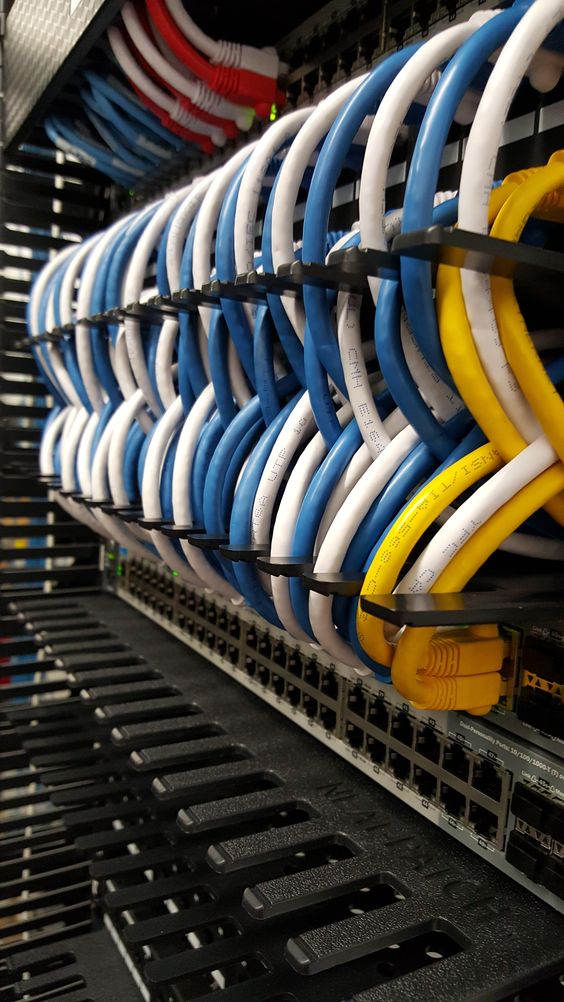 數(shù)據(jù)中心機構(gòu)化布線 每個網(wǎng)絡(luò)工程師都可能是藝術(shù)大師